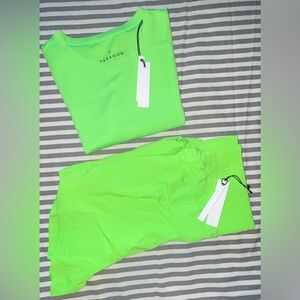 Paragon FeatherKnit High-Rise Trackshort + Reluna Short Sleeve Mid in Jolt Sz M